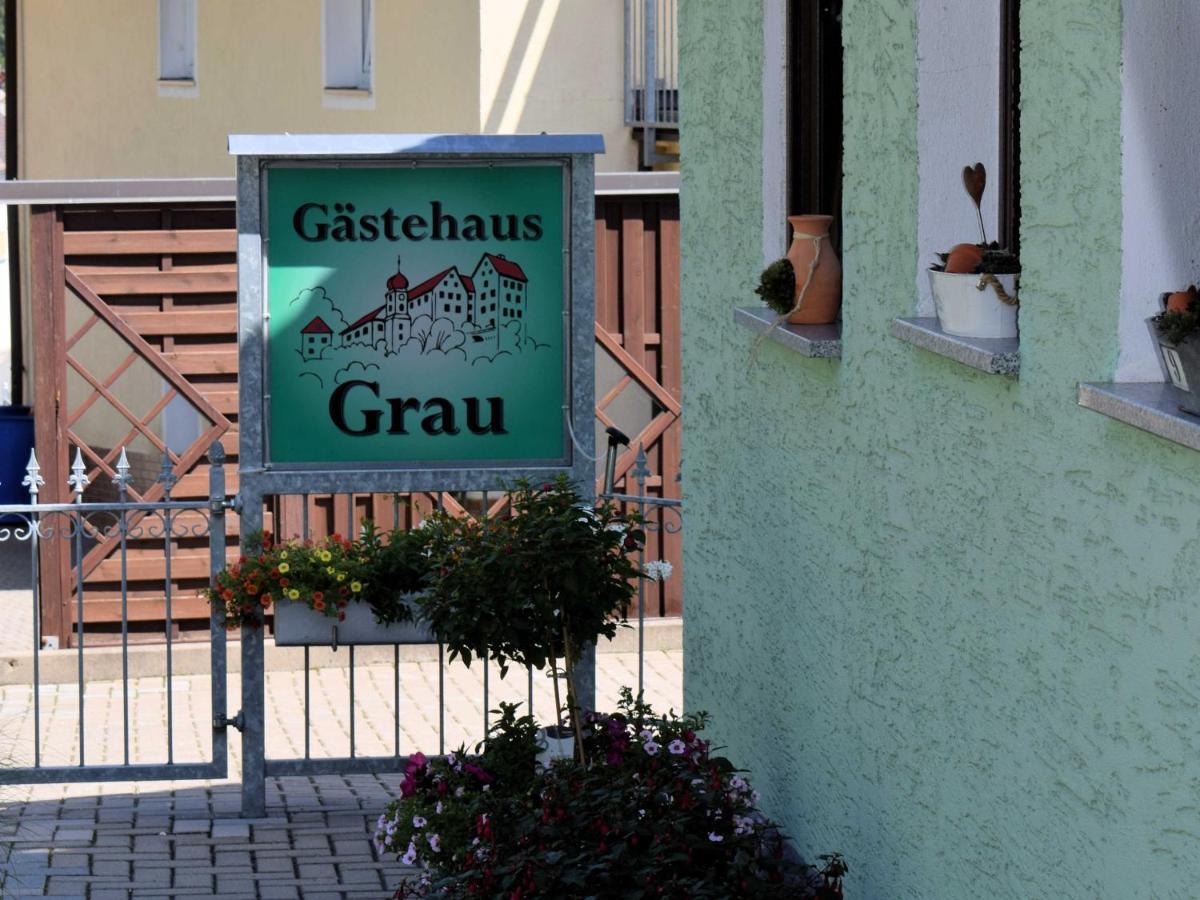 Hotel Gästehaus Grau Egloffstein Exterior foto