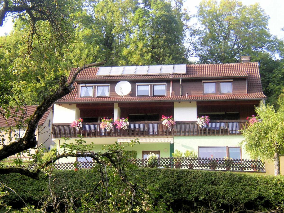 Hotel Gästehaus Grau Egloffstein Exterior foto